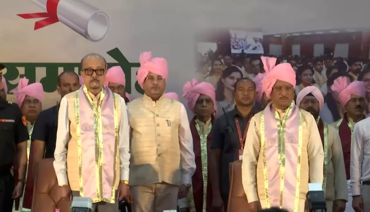 कृषि विश्वविद्यालय के दीक्षांत समारोह में दिखी विकास और शिक्षा की नई तस्वीर, CM साय और राज्यपाल डेका ने छात्रों को दिया बड़ा संदेश