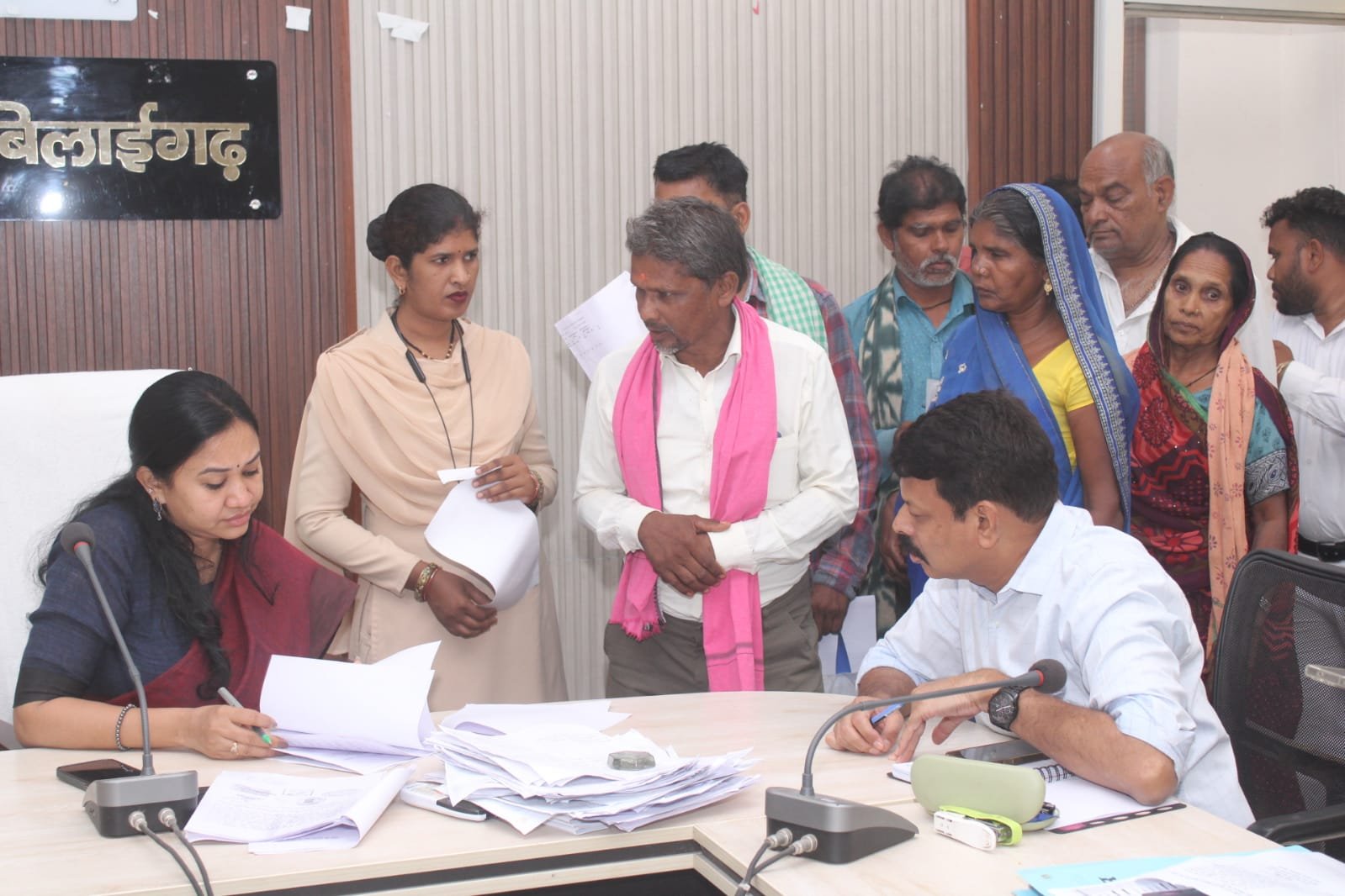 कलेक्टर जनदर्शन में मिला 110 आवेदन, कलेक्टर ने अधिकारियों को दिए निराकरण के निर्देश