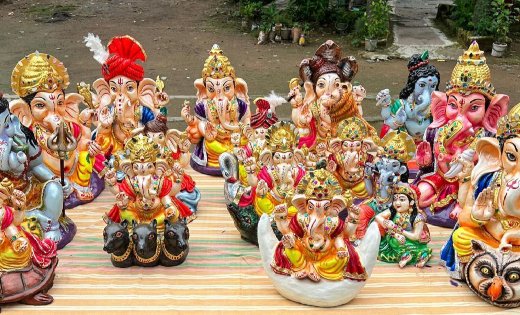 रायपुर : आस्था के साथ पर्यावरण संरक्षण का संदेश दे रही बंदियों की गणेश प्रतिमाएं